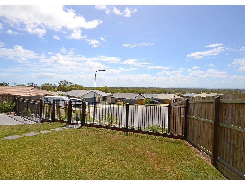 10 Sunad Ct, Nikenbah QLD 4655