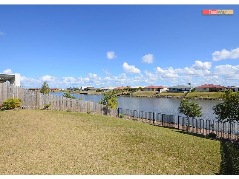 7 Lady Nelson Dr, Eli Waters QLD 4655
