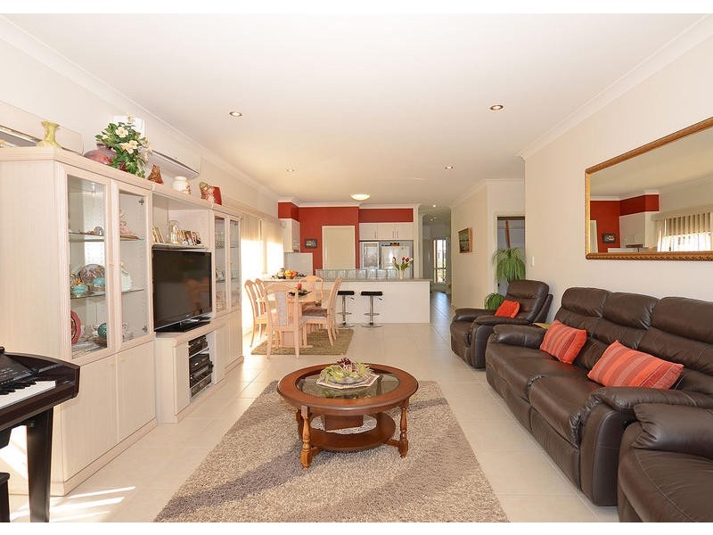 7 Lady Nelson Dr, Eli Waters QLD 4655