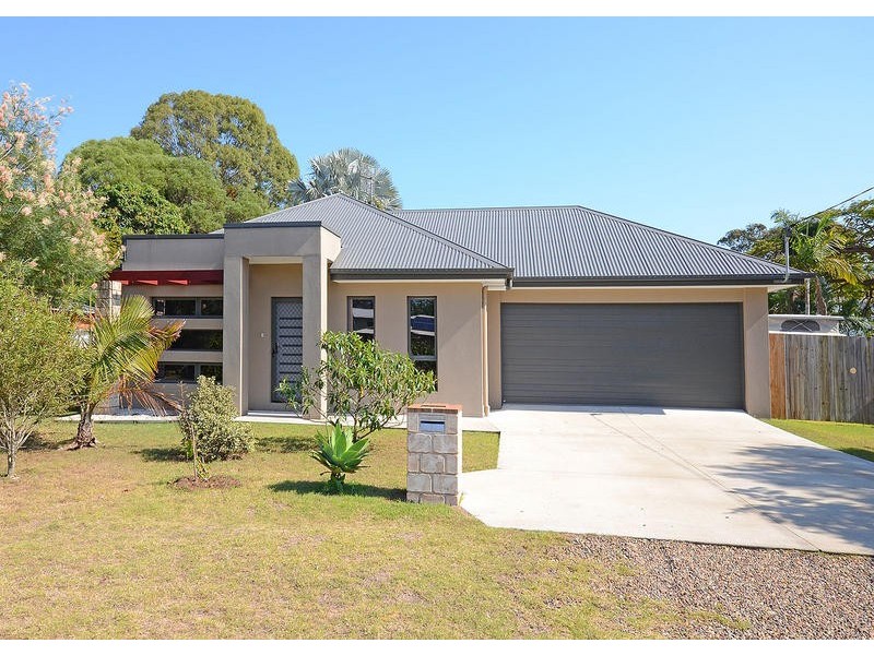 41 William St, Urangan QLD 4655