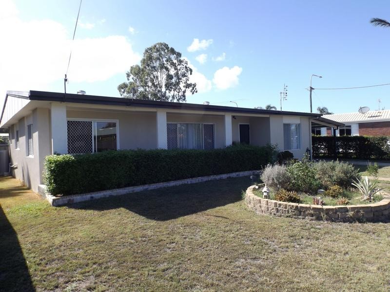 22 Mc Nally St, Scarness QLD 4655