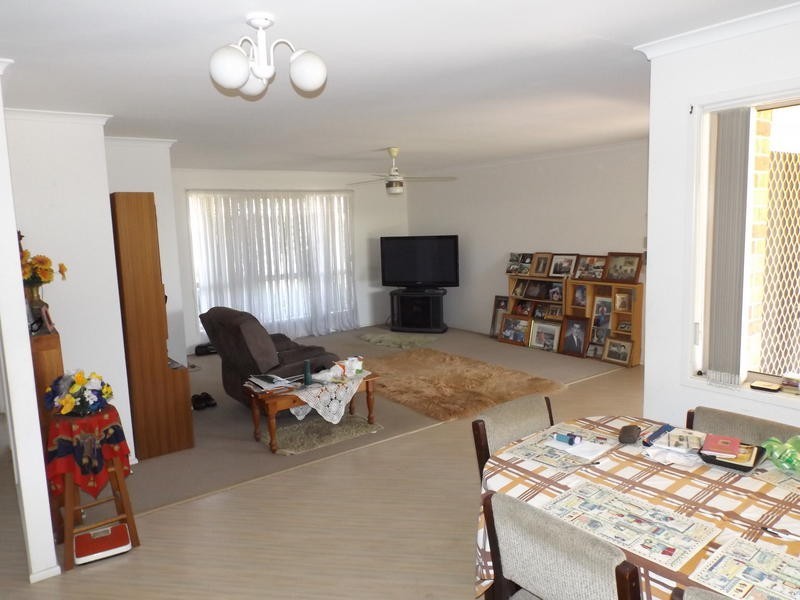 10 Nullor St, Scarness QLD 4655