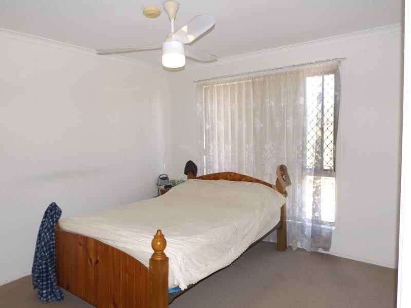 10 Nullor St, Scarness QLD 4655