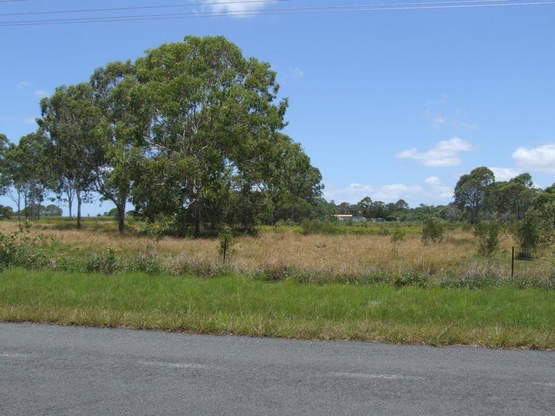 15 Beck Rd, Urangan QLD 4655