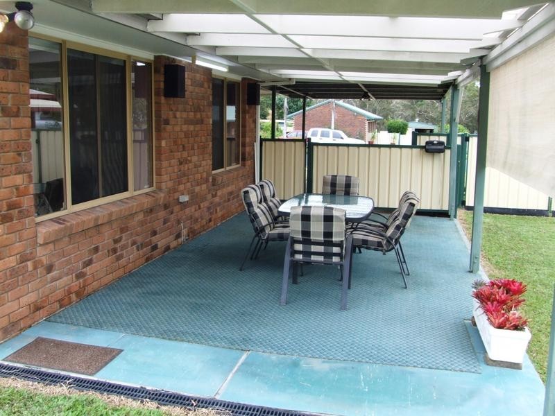 22 Hamer Dr, Urangan QLD 4655