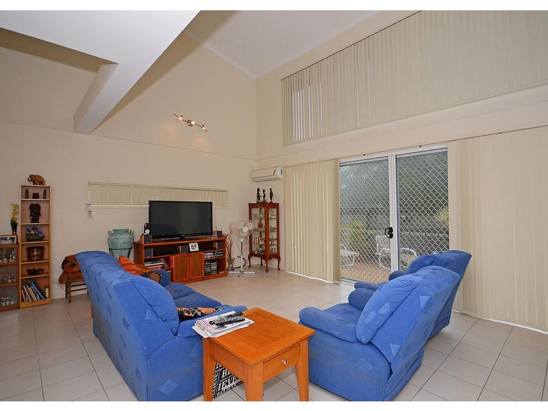 8/ 71 Elizabeth St, Urangan QLD 4655