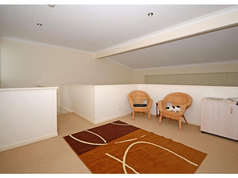 8/ 71 Elizabeth St, Urangan QLD 4655