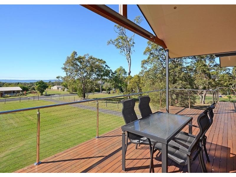 27 Beacon Rd, Booral QLD 4655