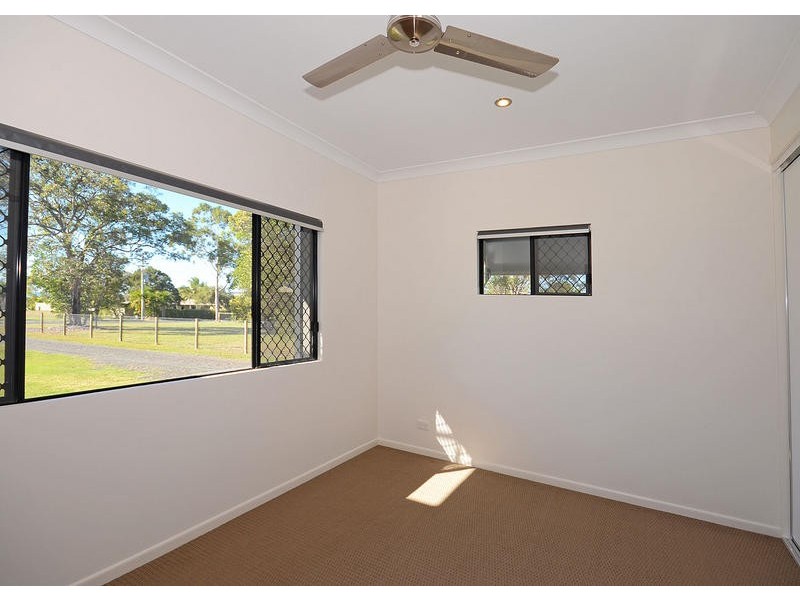 27 Beacon Rd, Booral QLD 4655