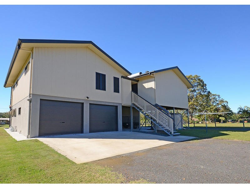 27 Beacon Rd, Booral QLD 4655