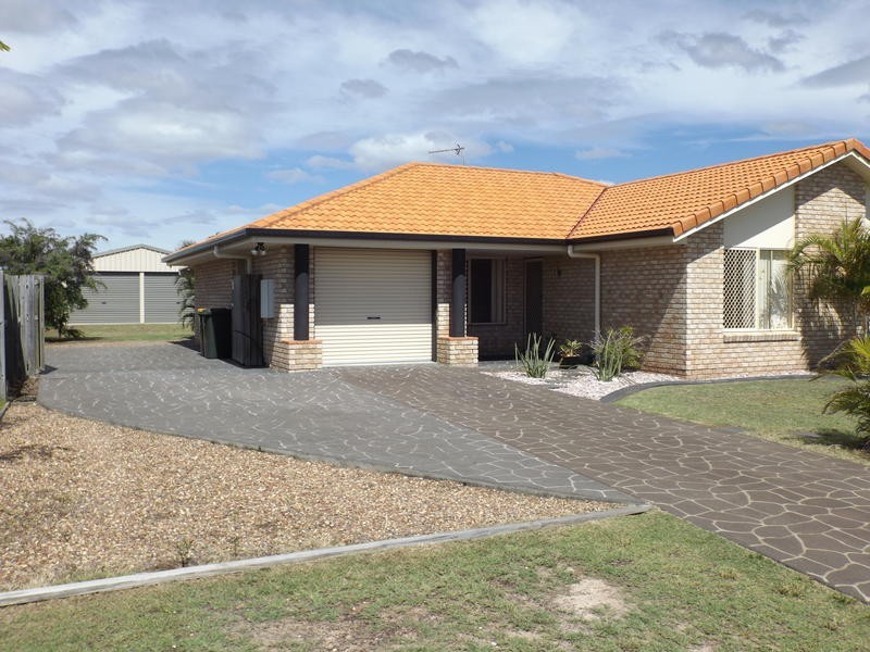 6 Kestrel Ct, Eli Waters QLD 4655