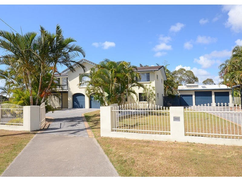 91 Urangan St, Torquay QLD 4655