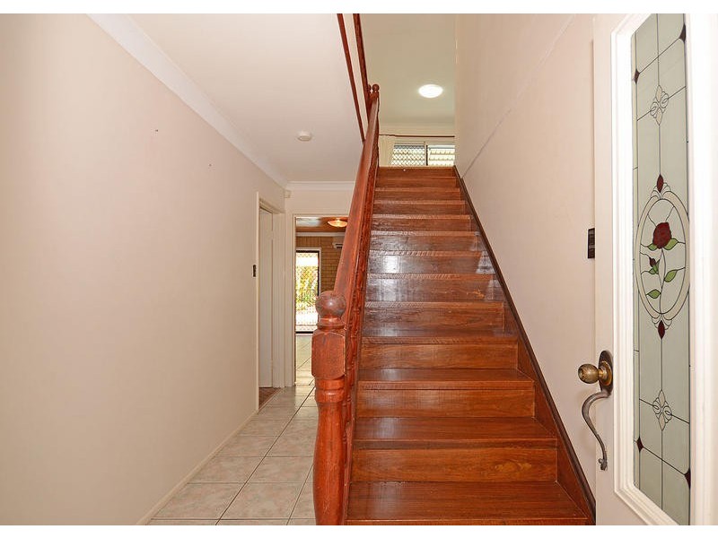 91 Urangan St, Torquay QLD 4655