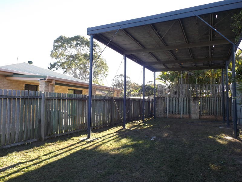 91 Urangan St, Torquay QLD 4655