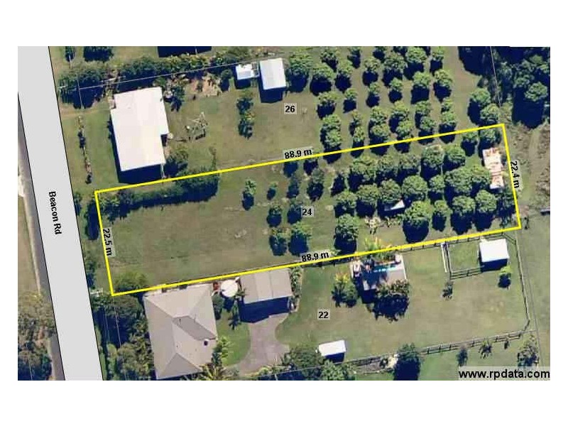 24 Beacon Rd, Booral QLD 4655