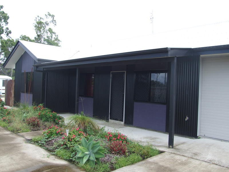 213 Pulgul St, Urangan QLD 4655