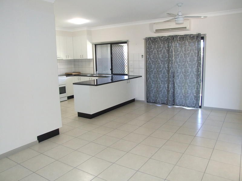 213 Pulgul St, Urangan QLD 4655