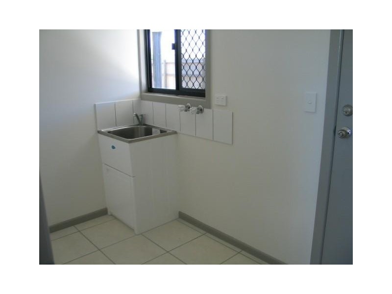 213 Pulgul St, Urangan QLD 4655