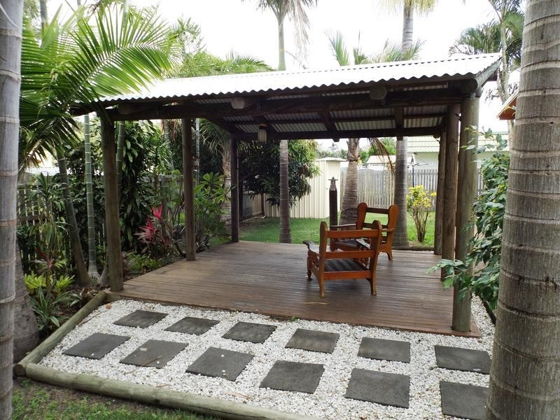 30 Drummond St, Urangan QLD 4655