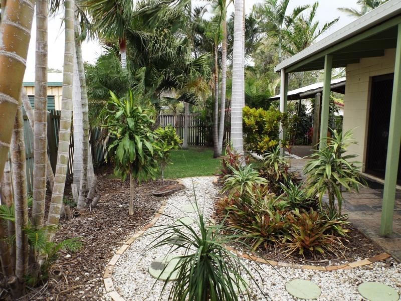 30 Drummond St, Urangan QLD 4655