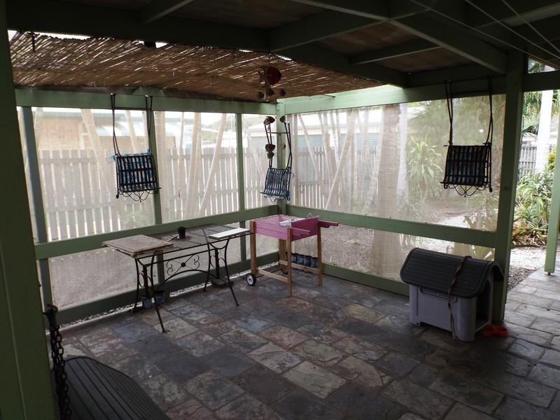 30 Drummond St, Urangan QLD 4655