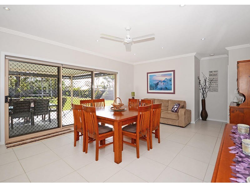 1 Heathland Ave, Wondunna QLD 4655
