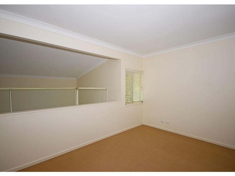 1/ 71 Elizabeth St, Urangan QLD 4655