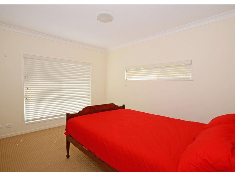 1/ 71 Elizabeth St, Urangan QLD 4655