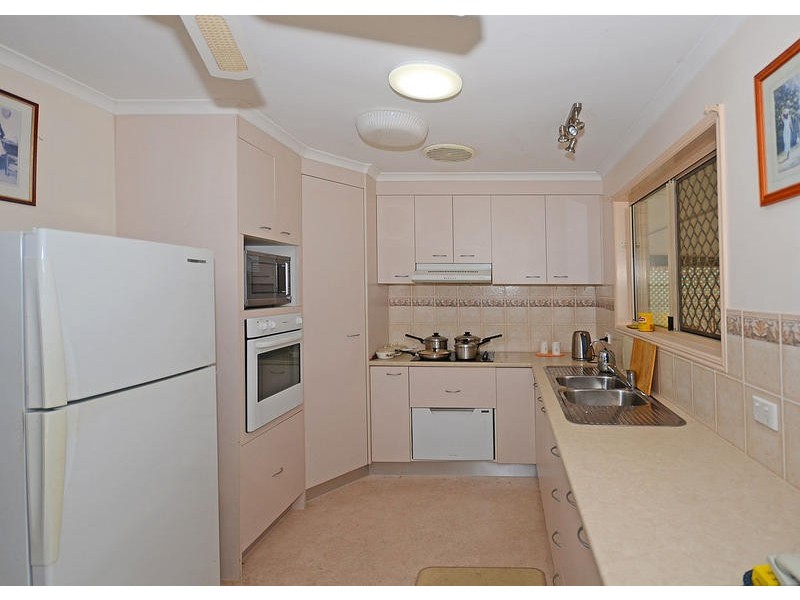 57 Bowerbird Ave, Eli Waters QLD 4655