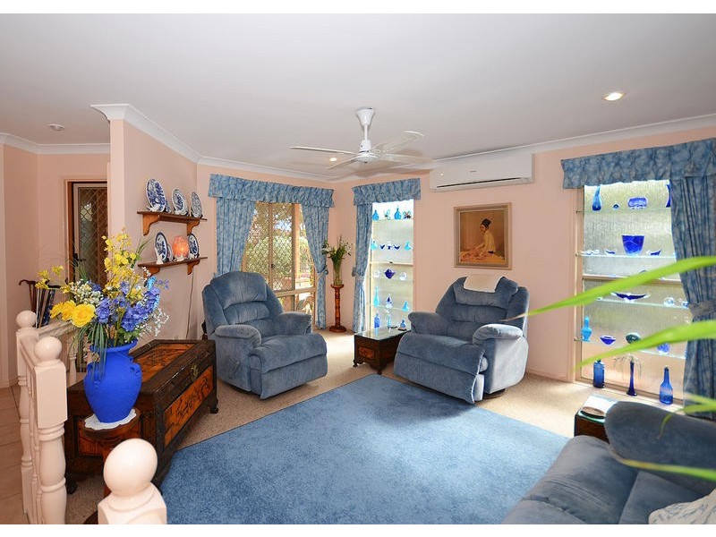 16 Craig Cres, Pialba QLD 4655