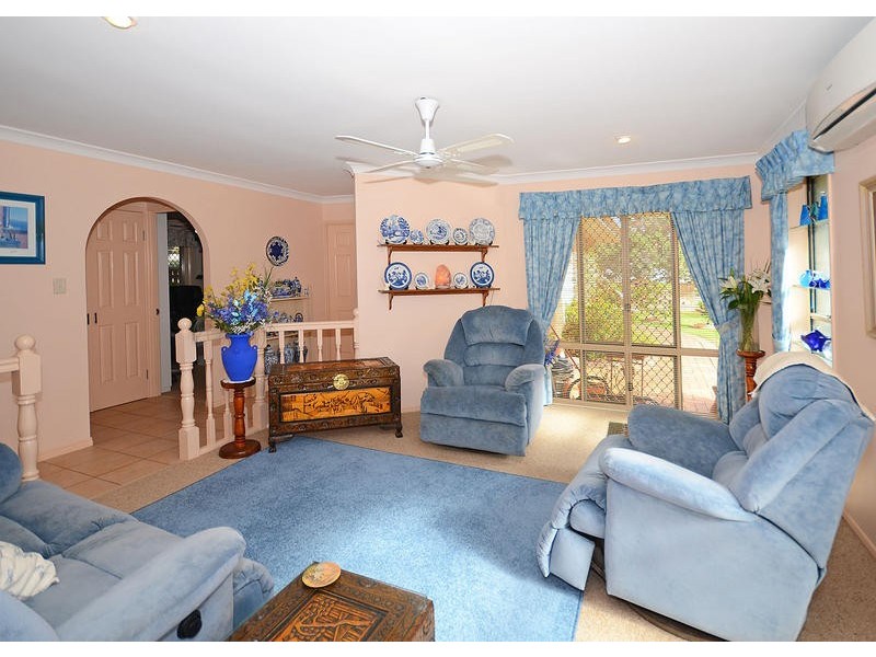16 Craig Cres, Pialba QLD 4655