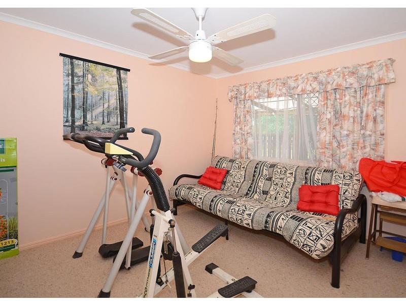 16 Craig Cres, Pialba QLD 4655