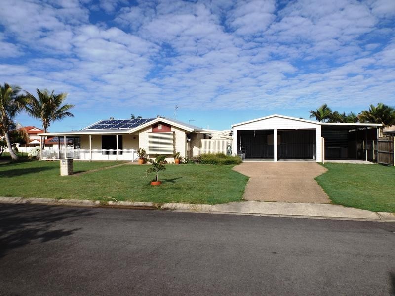 5 Skinner Cr, Urangan QLD 4655