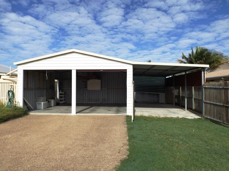 5 Skinner Cr, Urangan QLD 4655