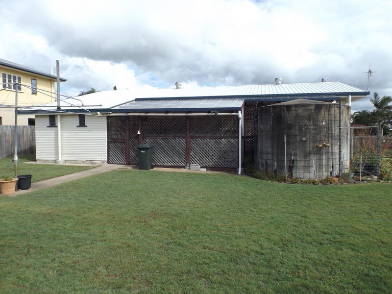 152 Long St, Point Vernon QLD 4655