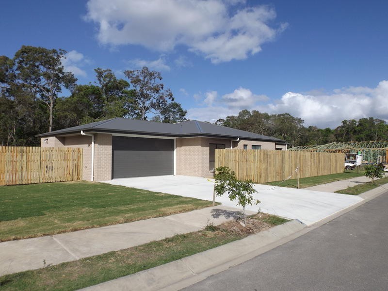 1 Chani Close, Urangan QLD 4655
