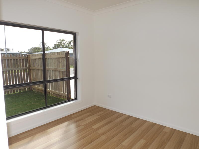 1 Chani Close, Urangan QLD 4655