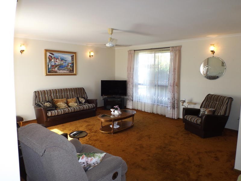24 Moonlight Ave, Torquay QLD 4655