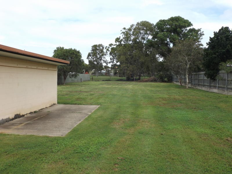 11 Totness St, Scarness QLD 4655