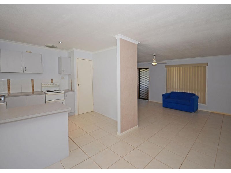 10 Galatea St, Point Vernon QLD 4655