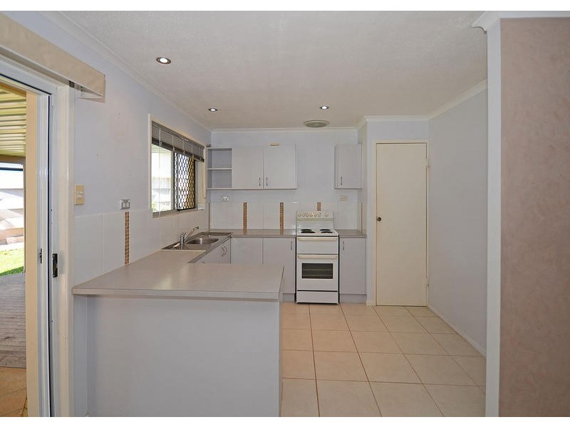 10 Galatea St, Point Vernon QLD 4655