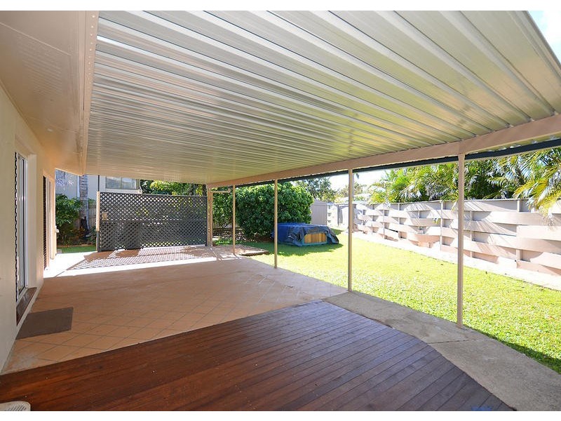 10 Galatea St, Point Vernon QLD 4655
