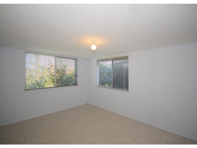 10 Galatea St, Point Vernon QLD 4655