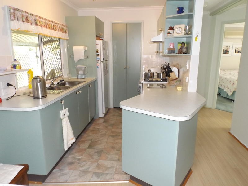 6 / 59 Truro St, Torquay QLD 4655