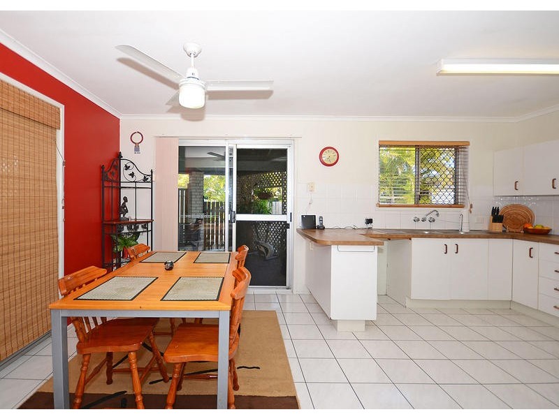19 Moonlight Ave, Torquay QLD 4655