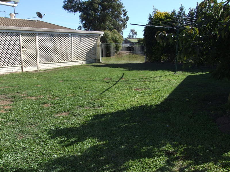 100 Denmans Camp Rd, Torquay QLD 4655