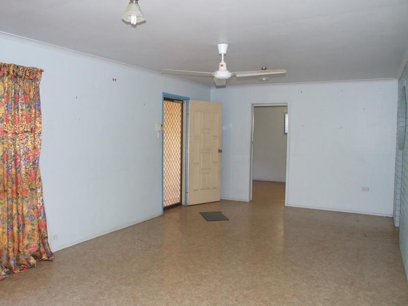 100 Denmans Camp Rd, Torquay QLD 4655