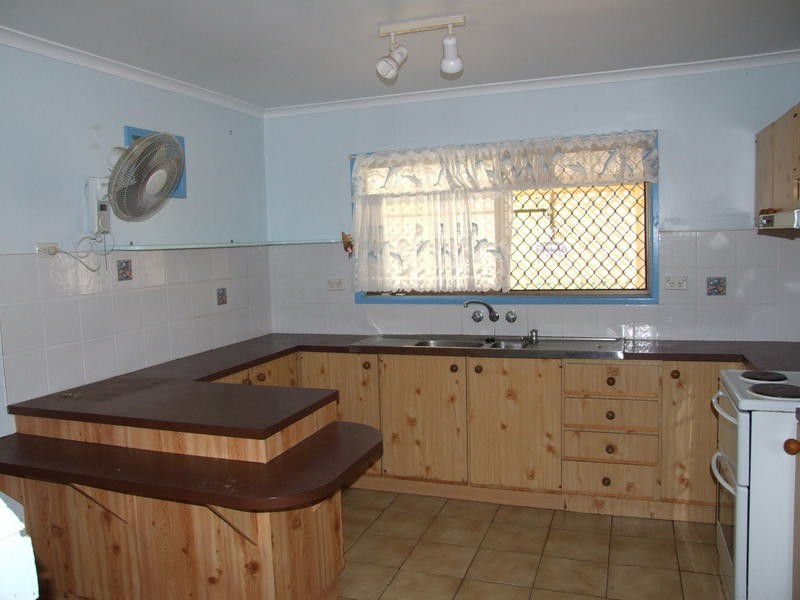 100 Denmans Camp Rd, Torquay QLD 4655