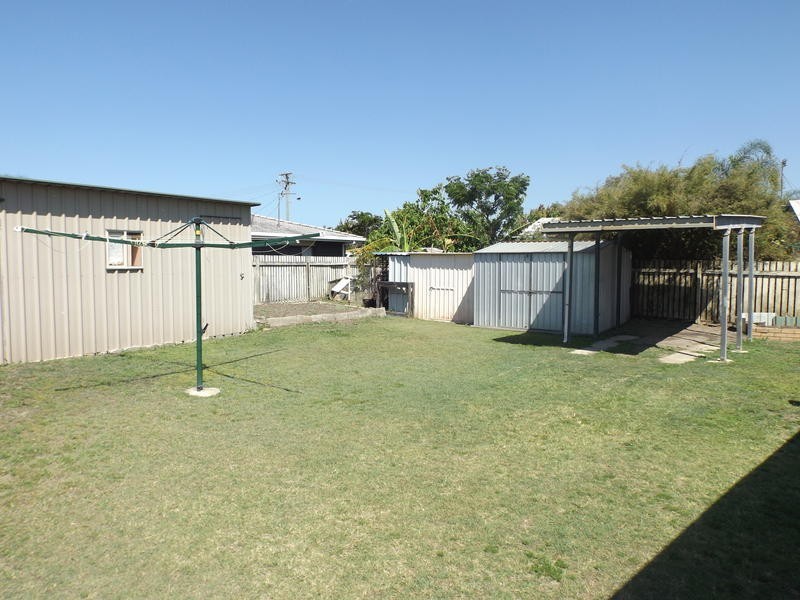 100 Denmans Camp Rd, Torquay QLD 4655