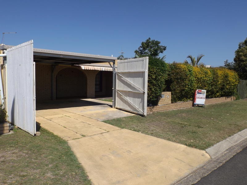 100 Denmans Camp Rd, Torquay QLD 4655